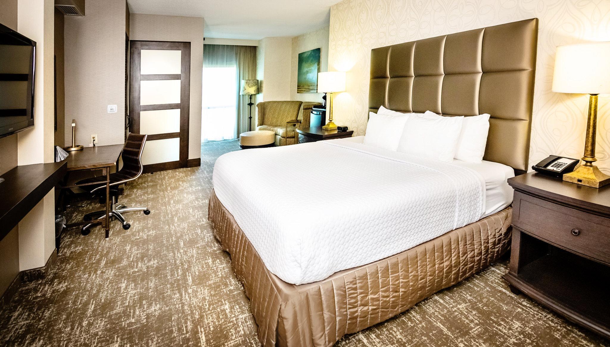 คราวน์ พลาซา ชาร์ลสตัน Hotel นอร์ทชาร์ลส์ตัน ภายนอก รูปภาพ